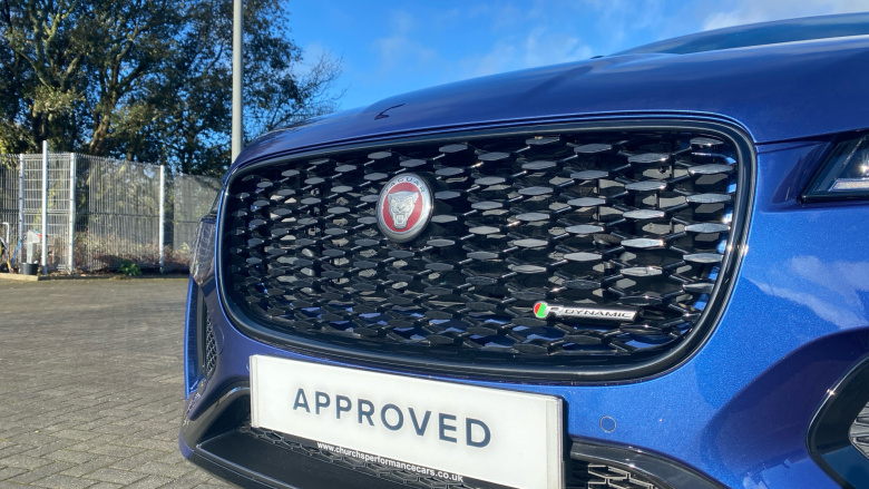 Jaguar F-Pace 2.0 D200 R-Dynamic Black 5dr Auto AWD Diesel Estate